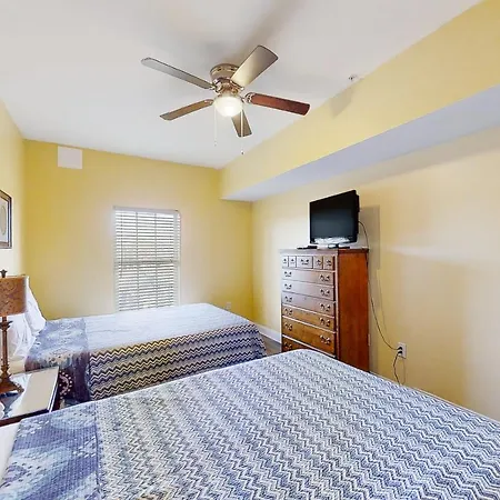 Coconut Grove 405 Apartment